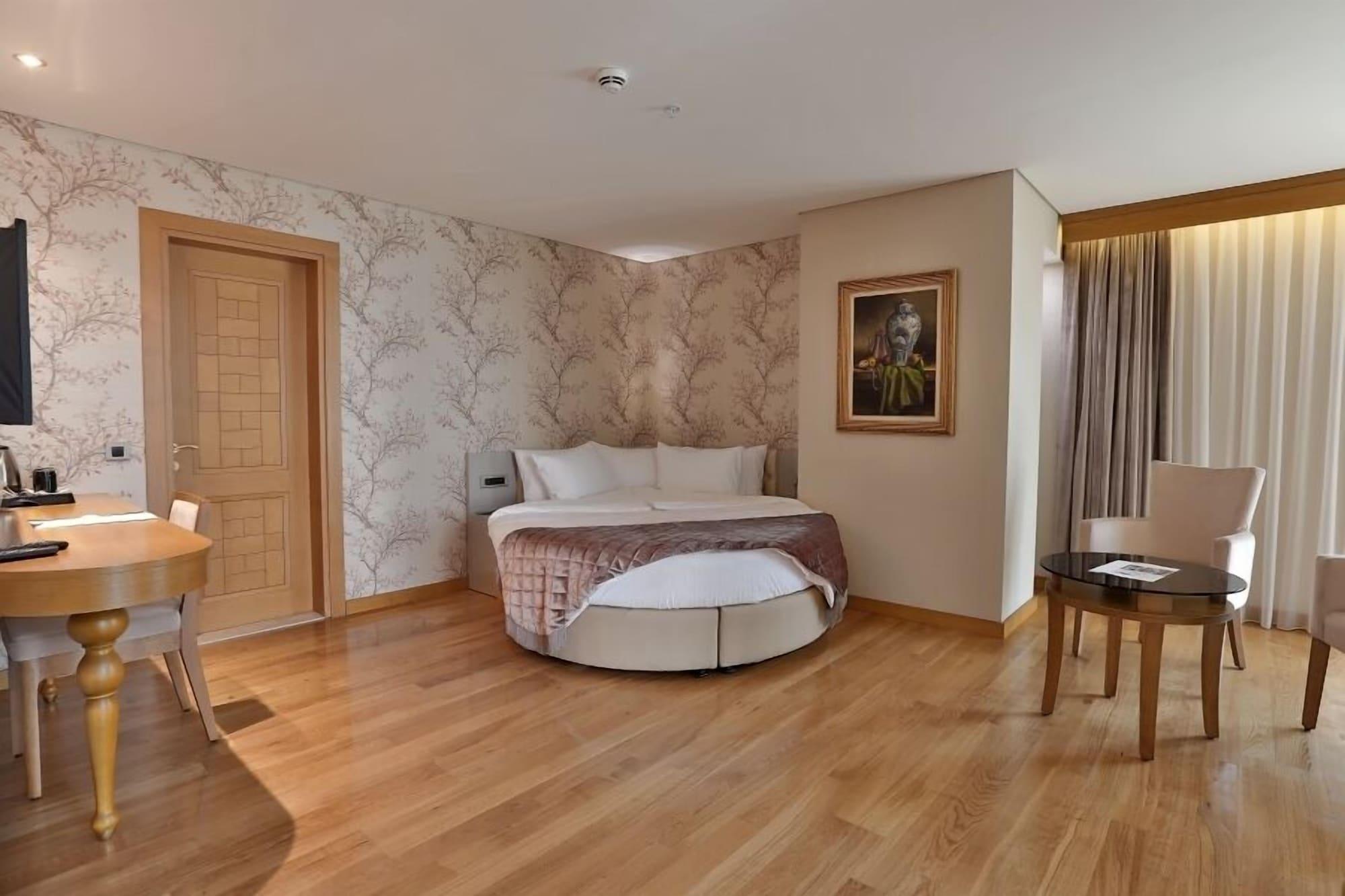 Queen Hotel & Spa اسطنبول المظهر الخارجي الصورة